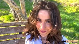 Manea Valentina, Francaise très coquine, se fait remplir tous les trous